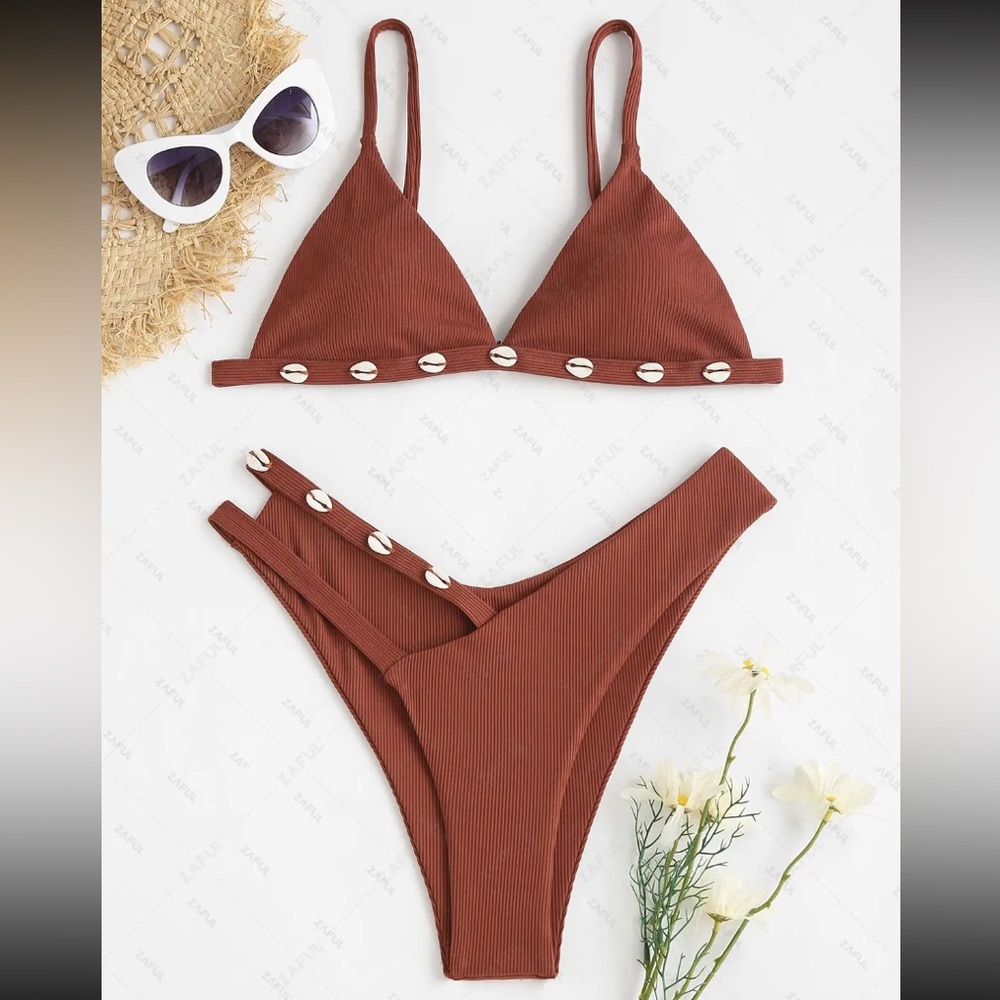 Shell bikini 🐚 - Picture 4 of 16